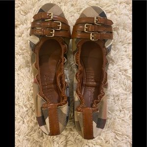 Burberry ballet flats